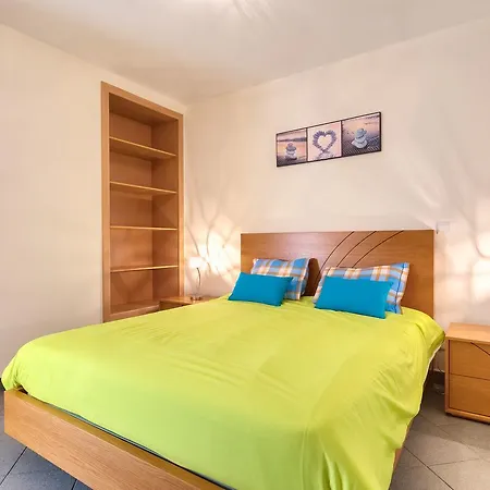 فيلة Villa 1 *